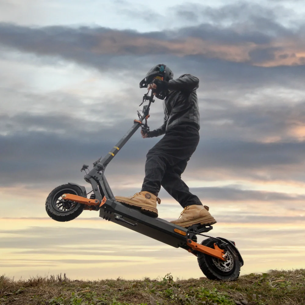 KuKirin Off-Road Electric Scooter EU (Outdoor Adventure Scene)